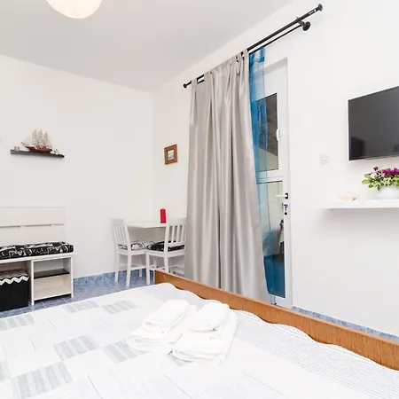 Апартаменты Vera - One-bedroom With Terrace And Sea View Rea *